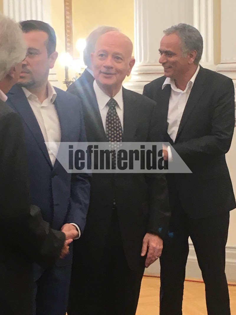 Ορκωμοσία: Οι παρουσίες που ξεχώρισαν -Η εντυπωσιακή εμφάνιση της 31χρονης υπουργού Εργασίας [εικόνες] | iefimerida.gr 6