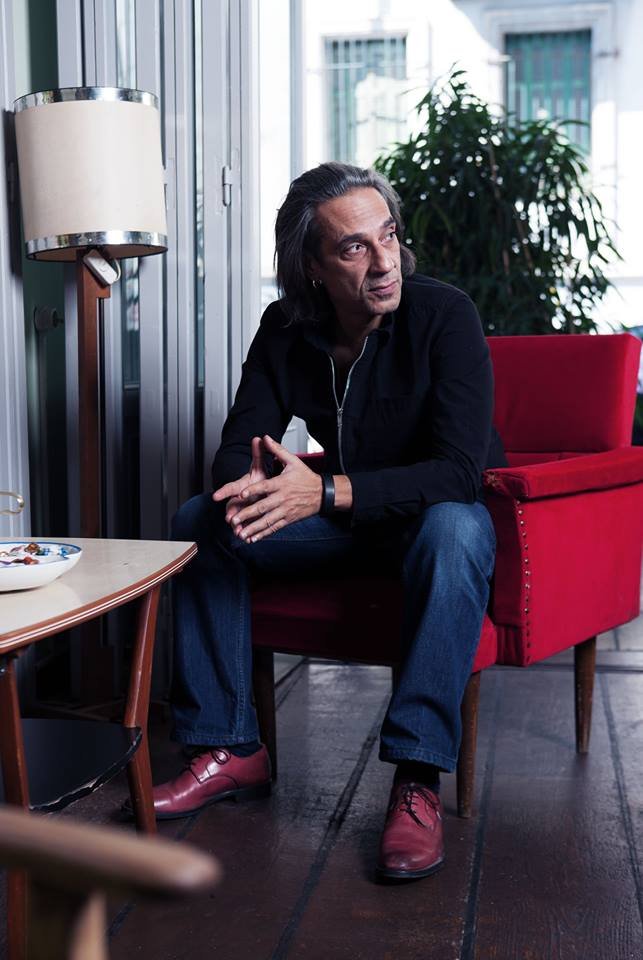 Αγνώριστος ο ηθοποιός Δημοσθένης Παπαδόπουλος – Η αλλαγή και η ζωή του στο Βερολίνο [εικόνες] | iefimerida.gr 1