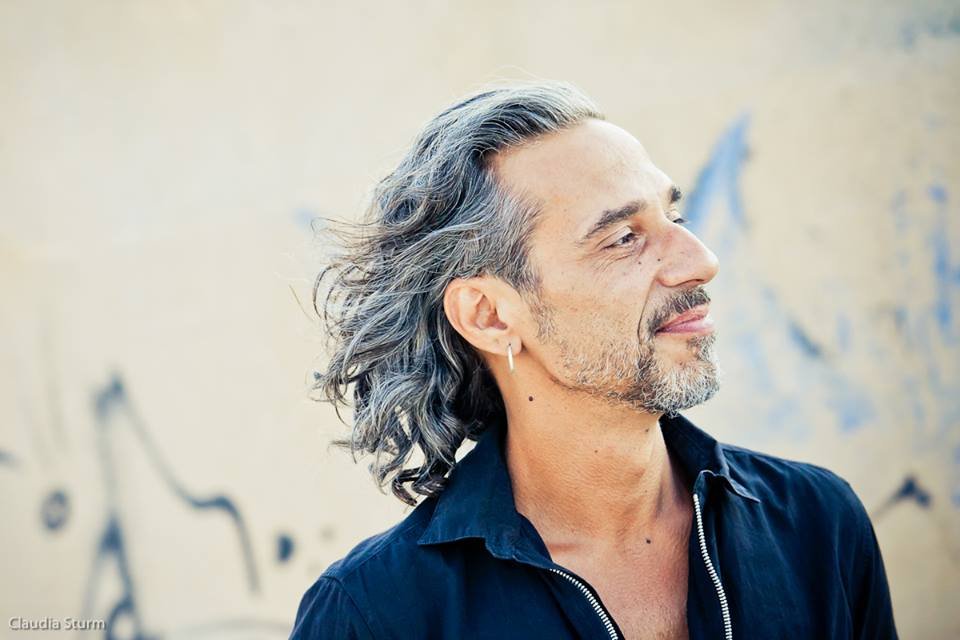 Αγνώριστος ο ηθοποιός Δημοσθένης Παπαδόπουλος – Η αλλαγή και η ζωή του στο Βερολίνο [εικόνες] | iefimerida.gr 2