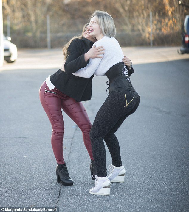 Το μοντέλο που έχει κάνει πάνω από 100 πλαστικές -Εχει αφαιρέσει 6 πλευρά [εικόνες] | iefimerida.gr 5