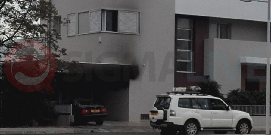 Kύπρος: Εβαλαν φωτιά στα αυτοκίνητα της προέδρου της Ελληνικής Τράπεζας [εικόνες] | iefimerida.gr 0