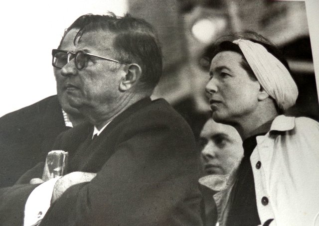 Ο Ζαν Πολ Σαρτρ λάτρεψε τον Φιντέλ Κάστρο, αλλά το μετάνιωσε [εικόνες] | iefimerida.gr 10