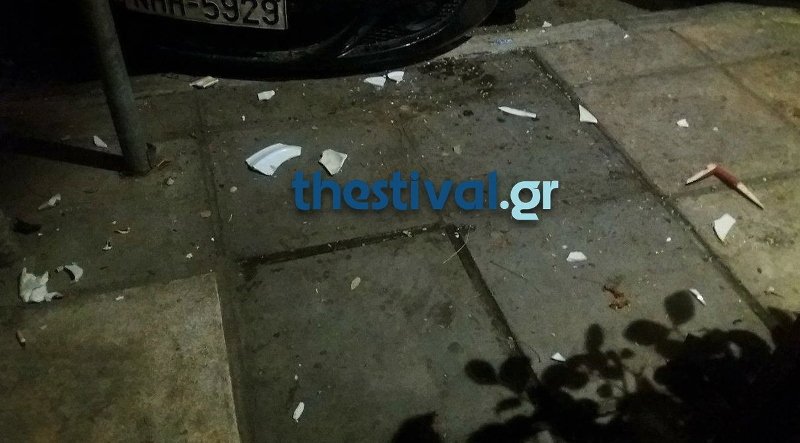 Επιτέθηκαν στον Αρτέμη Σώρρα σε πατσατζίδικο στη Θεσσαλονίκη -Του πέταξαν καρέκλες [εικόνες] | iefimerida.gr 0