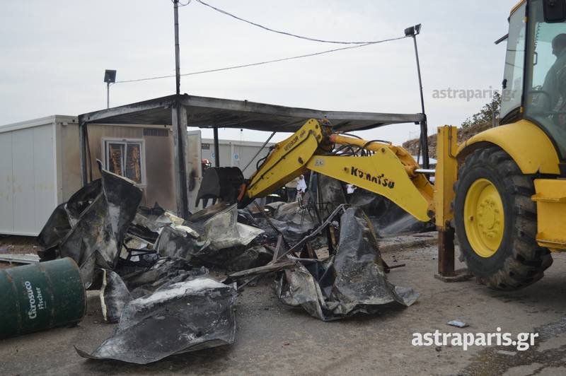 Χίος: Επεισόδια στην Σούδα και εμπρησμός κοντέινερ [εικόνες] | iefimerida.gr 1