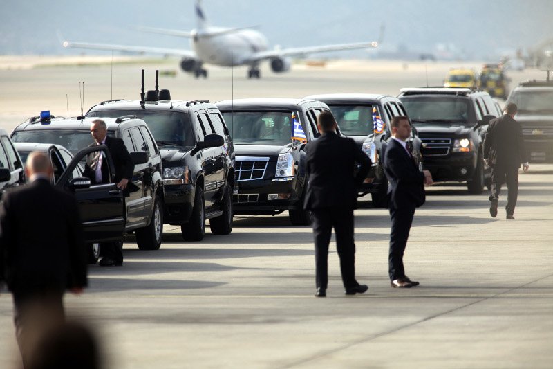 Μυστική Υπηρεσία των ΗΠΑ: Ποιοι είναι οι «σκληροί» κουστουμάτοι πράκτορες που προστατεύουν τον πρόεδρο [εικόνες] | iefimerida.gr 12