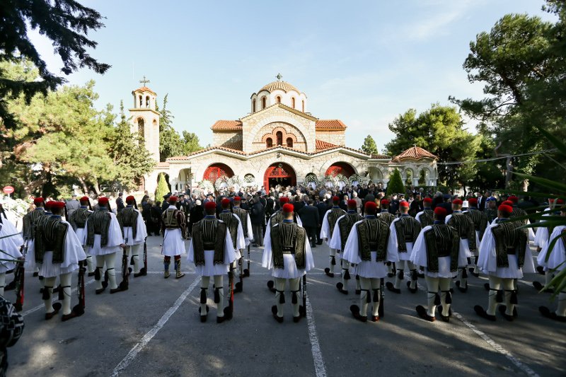 Το τελευταίο αντίο στον Κωστή Στεφανόπουλο -Με τιμές αρχηγού κράτους  [εικόνες & βίντεο] | iefimerida.gr 14