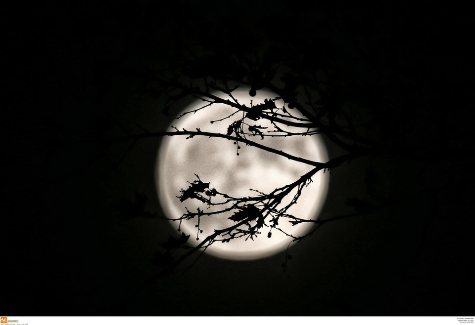 Η πανσέληνος πιο κοντά από ποτέ – Εντυπωσιακά τοπία από την Ελλάδα και όλο τον πλανήτη [εικόνες] | iefimerida.gr 7