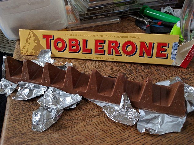 Η Toblerone μίκρυνε και οι Βρετανοί εξοργίστηκαν -Χαμός στο Twitter [εικόνες] | iefimerida.gr 1