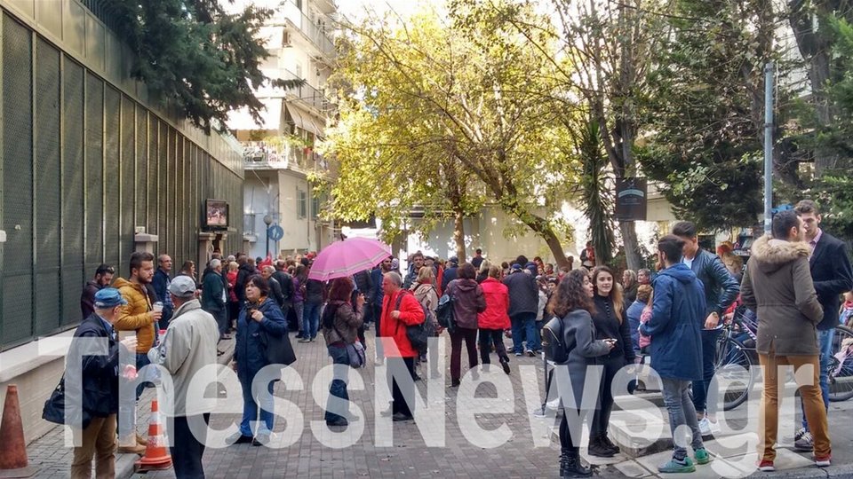 Η Θεσσαλονίκη πλημμύρισε από Τούρκους -Ουρές για να δουν το σπίτι που γεννήθηκε ο Κεμάλ [εικόνες] | iefimerida.gr 0