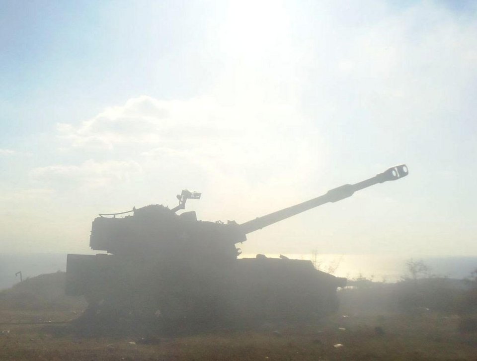 Ασκηση με βολές βαρέων όπλων και εκτοξευτών πυραύλων στη Λέσβο -Εντυπωσιακές εικόνες  [εικόνες] | iefimerida.gr 5