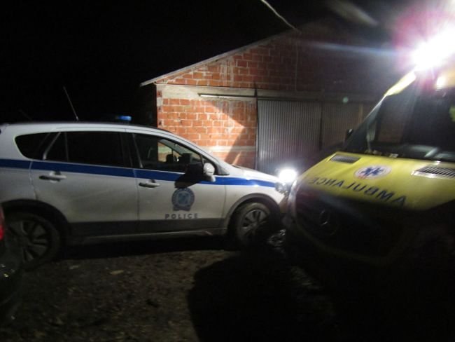 Bοσκός βρέθηκε νεκρός μέσα στη στάνη που δούλευε [εικόνες] | iefimerida.gr 1