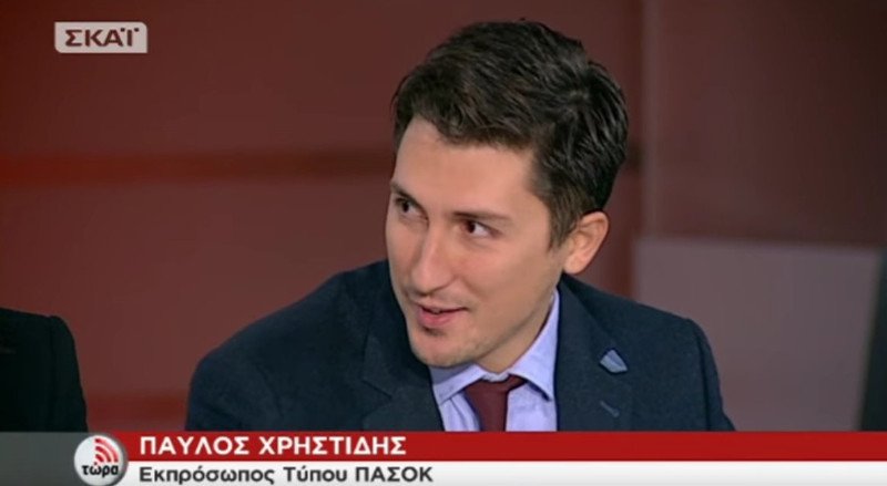 Ο εκπρόσωπος του ΠΑΣΟΚ έκανε... καμάκι on air στη Μπουσδούκου [βίντεο] | iefimerida.gr 0