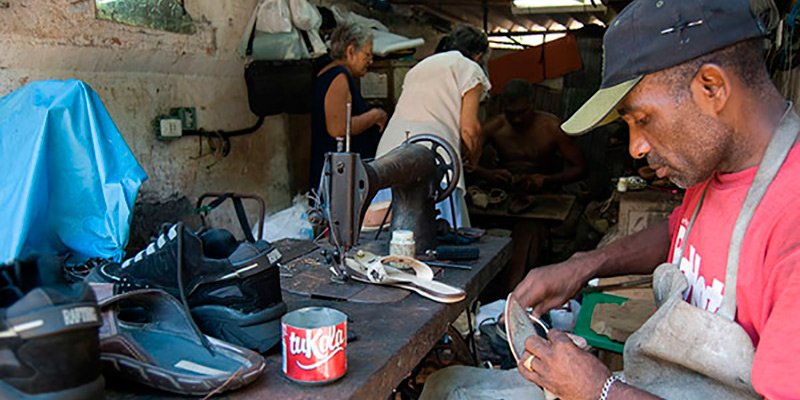 Κούβα: 21 ευρώ ο μέσος μηνιαίος μισθός –Μια σοβιετική οικονομία και γραφειοκρατία [εικόνες] | iefimerida.gr 3