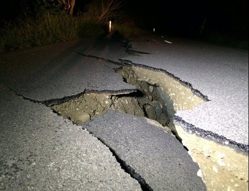 Σεισμός 7,8 Ρίχτερ στη Νέα Ζηλανδία -Τσουνάμι και νεκροί [εικόνες&βίντεο] | iefimerida.gr 1