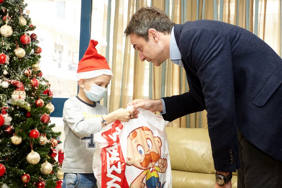 Στα παιδιά της «Φλόγας» ο Μητσοτάκης: «Μήνυμα αισιοδοξίας» [εικόνες] | iefimerida.gr 0