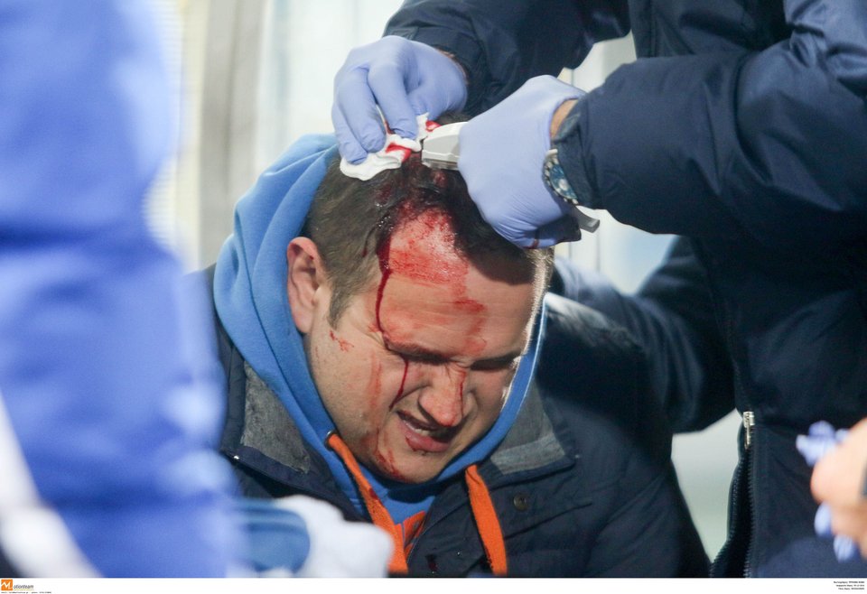 Επεισόδια στο Καυταντζόγλειο - Τραυματίστηκε δημοσιογράφος [εικόνες] | iefimerida.gr 2