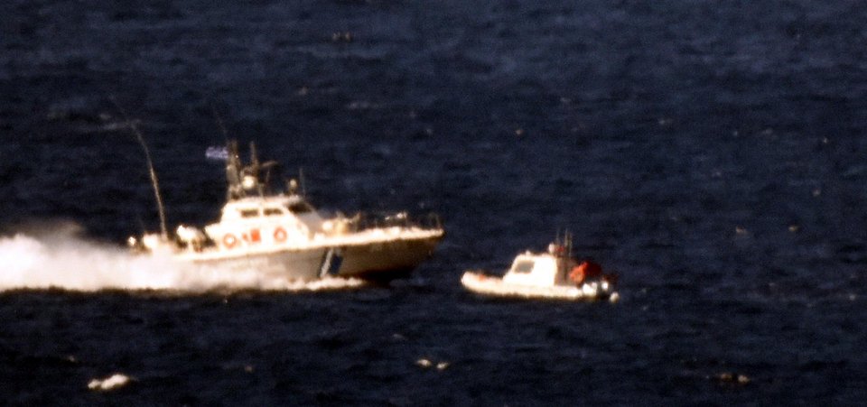 Ενταση στα Ιμια – Ελληνική και τουρκική ακτοφυλακή σε απόσταση αναπνοής [εικόνες] | iefimerida.gr 3