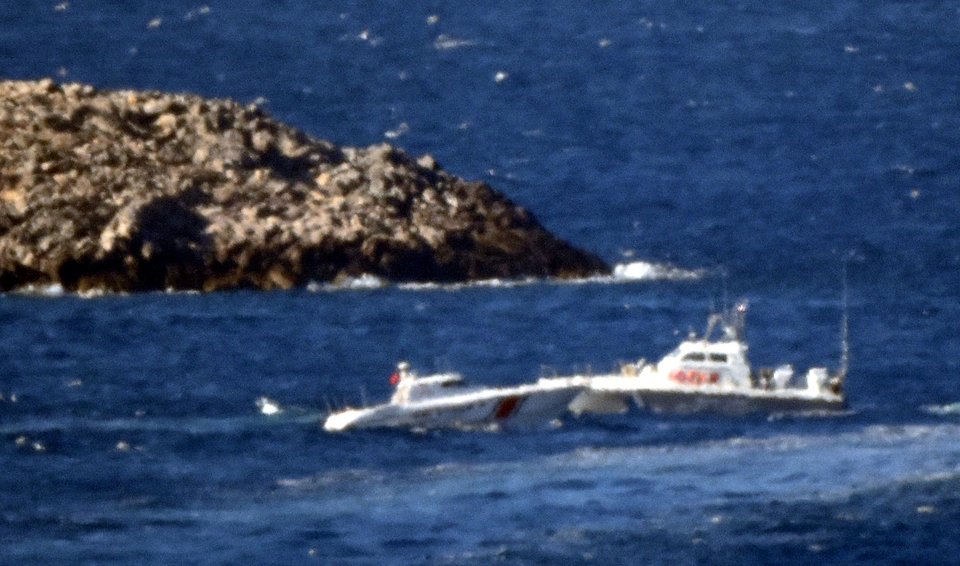 Ενταση στα Ιμια – Ελληνική και τουρκική ακτοφυλακή σε απόσταση αναπνοής [εικόνες] | iefimerida.gr 5