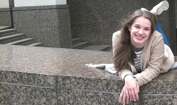 Αυτός είναι ο Αφγανός μετανάστης που βίασε και σκότωσε την κόρη ανώτατου αξιωματούχου της ΕΕ [εικόνες] | iefimerida.gr 1