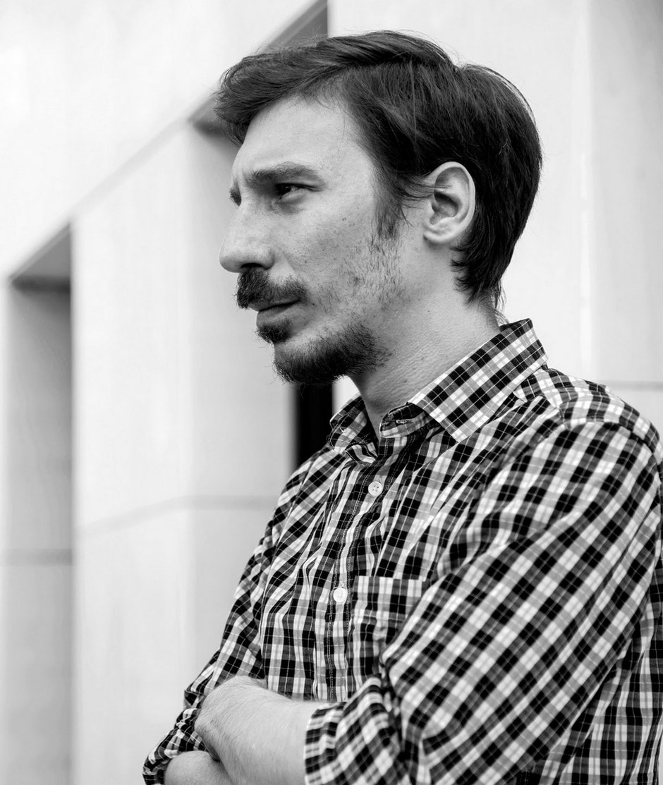 13 χρόνια εθισμένος: Πλέον συστήνεται ως εξαρτημένος τζογαδόρος και παρουσιάζει το βιβλίο του | iefimerida.gr 1