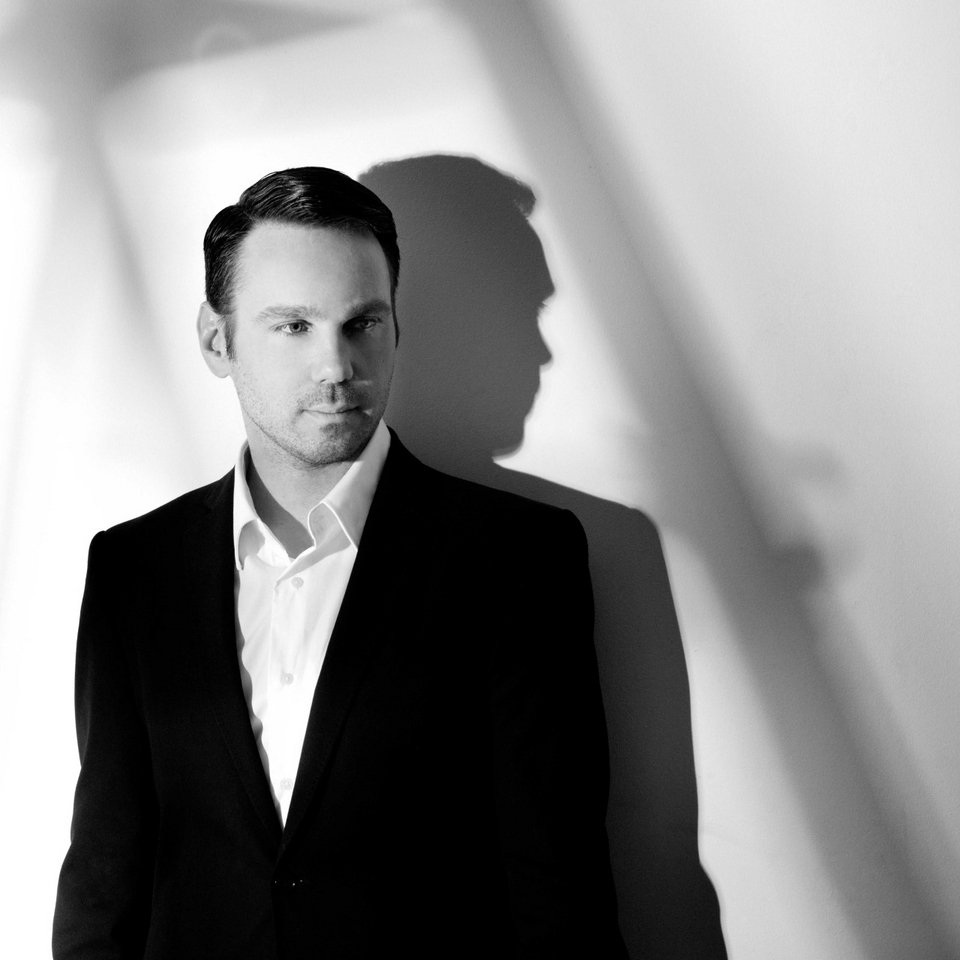 Βιβλίο-cd με χαμένα τραγούδια του Αττίκ: Τότε που έπαιζε πιάνο στα café του Παρισιού [βίντεο] | iefimerida.gr 2