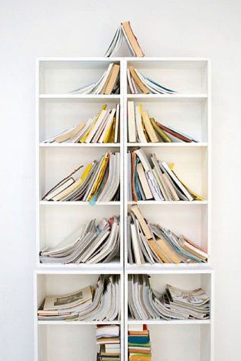 Φτιάξε Χριστουγεννιάτικο δέντρο από ...βιβλία -Στιλάτο και οικολογικό [εικόνες]  | iefimerida.gr 5