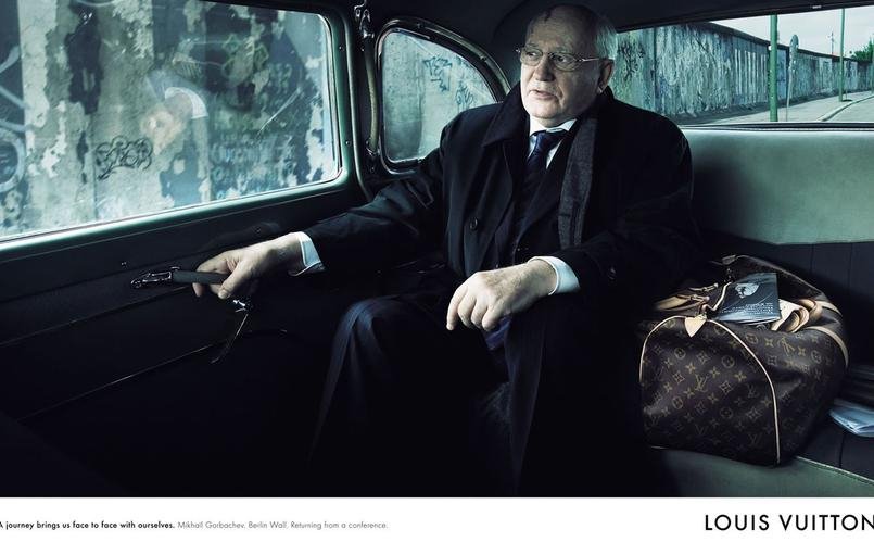 Χριστούγεννα, 25 χρόνια πριν: O Mιχαήλ Γκορμπατσόφ έβαζε τελεία και παύλα στη Σοβιετική Ενωση [εικόνες] | iefimerida.gr 2