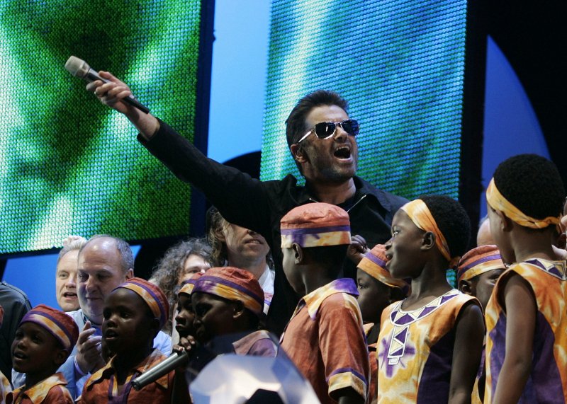 2016: Η χρονιά που «έφυγαν» μερικοί από τους σπουδαιότερους μουσικούς [εικόνες] | iefimerida.gr 11