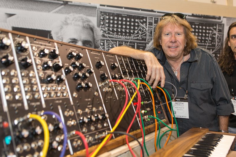 2016: Η χρονιά που «έφυγαν» μερικοί από τους σπουδαιότερους μουσικούς [εικόνες] | iefimerida.gr 4