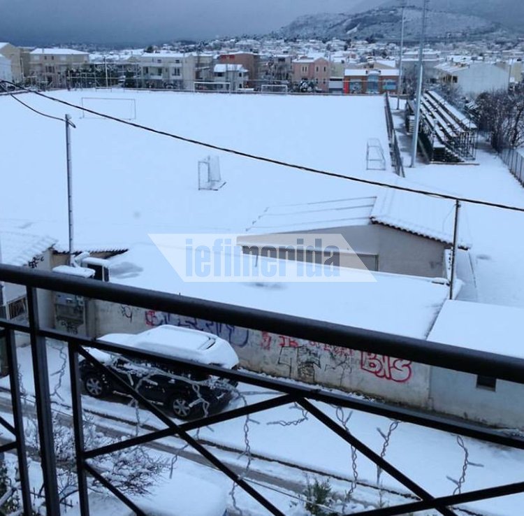 Επέλαση χιονιά: Στα λευκά η χώρα, το έστρωσε και στην Αθήνα [εικόνες] | iefimerida.gr 14