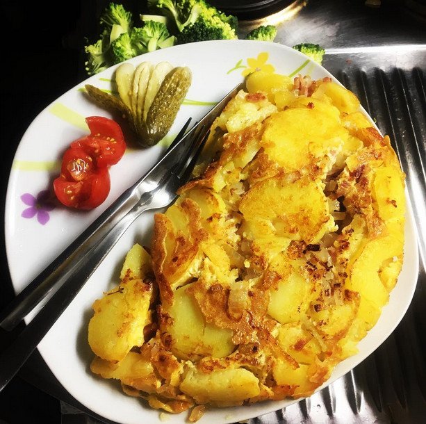 10 φαγητά στη Γερμανία που σου ανοίγουν την όρεξη: Σπέσιαλ λουκάνικα, λαχταριστά γλυκά [εικόνες] | iefimerida.gr 2