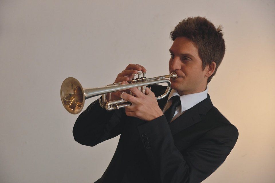 Συναυλία με το εκκλησιαστικό όργανο του Μεγάρου -Με μήκος 4,93μ. και 6.080 αυλούς [εικόνες]  | iefimerida.gr 4