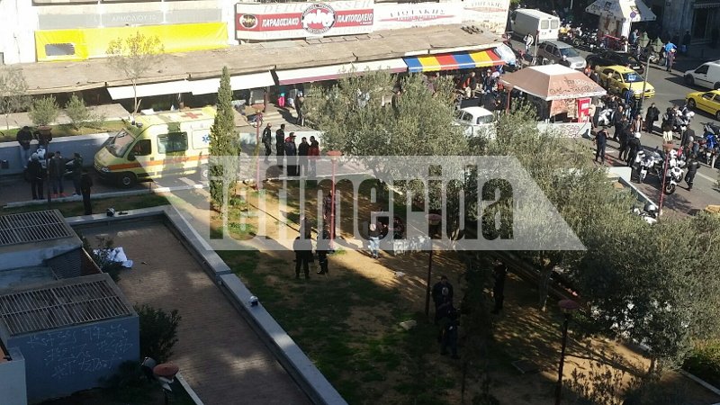 Ανταλλαγή πυροβολισμών μεταξύ αστυνομικών και αγνώστου στο κέντρο της Αθήνας -Νεκρός ο ένοπλος [εικόνες] | iefimerida.gr 2