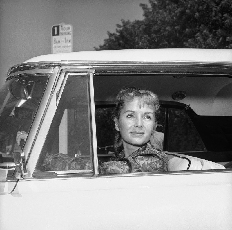 «Εφυγε» και η μητέρα της Κάρι Φίσερ -Ενώ ετοίμαζε την κηδεία της! [εικόνες] | iefimerida.gr 4