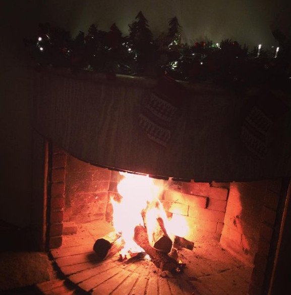 Καφές, ποτό, φαγητό ανάμεσα σε λαμπιόνια, δέντρα, μολυβένιους στρατιώτες -4 μαγαζιά της Αθήνας με παραμυθένια, χριστουγεννιάτικη διακόσμηση [εικόνες] | iefimerida.gr 10