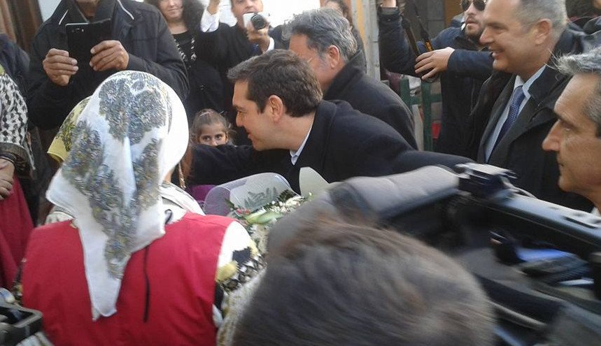 Στη Νίσυρο ο Αλέξης Τσίπρας -Τον υποδέχθηκε ο Πάνος Καμμένος [εικόνες & βίντεο] | iefimerida.gr 1
