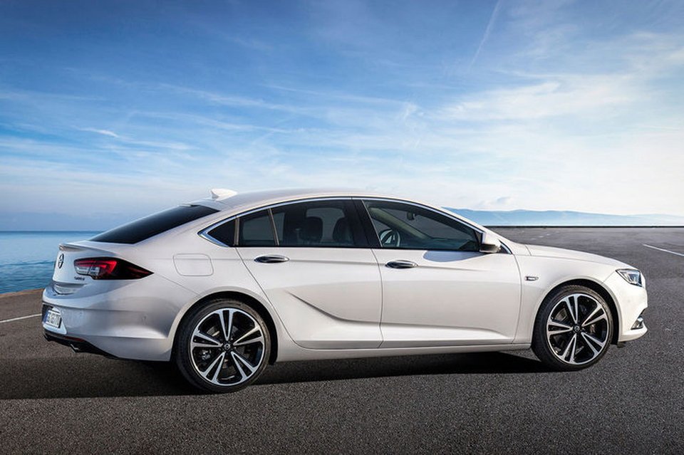 Αυτό είναι το νέο Opel Insignia Grand Sport | iefimerida.gr 0