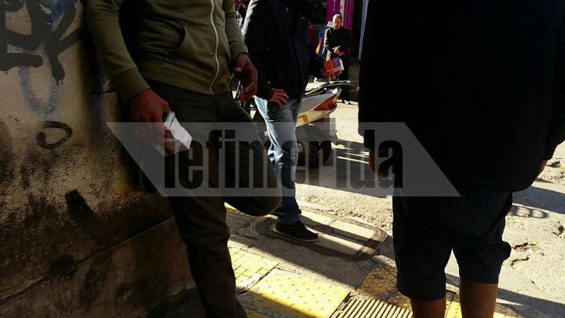 Το iefimerida στο γκέτο της Αθήνας που έχει παραδοθεί στην εγκληματικότητα: Ληστείες, υπόκοσμος, ναρκωτικά στο κέντρο της πόλης [εικόνες] | iefimerida.gr 4