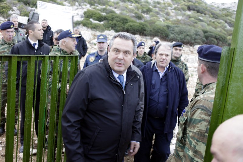 Ο Καμμένος στο Καστελόριζο, με βουλευτές και Κασιδιάρη [εικόνες] | iefimerida.gr 6