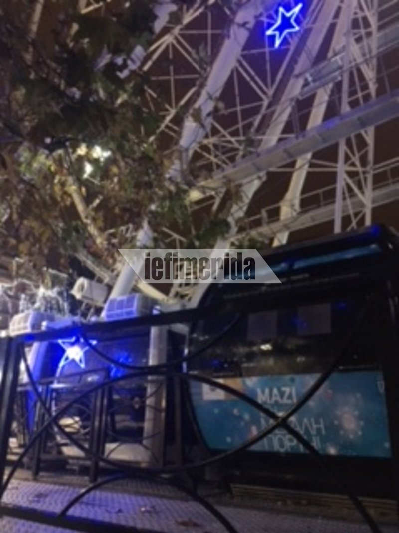 Βαγόνια τέλος: «Γυμνή» η ρόδα στο Σύνταγμα -Την αποσυναρμολόγησαν λόγω κακοκαιρίας [εικόνες] | iefimerida.gr 1