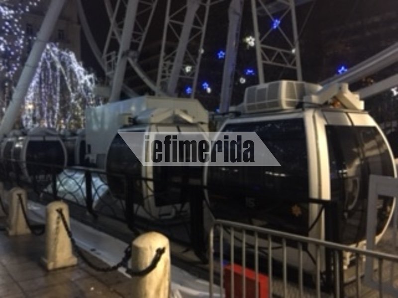 Βαγόνια τέλος: «Γυμνή» η ρόδα στο Σύνταγμα -Την αποσυναρμολόγησαν λόγω κακοκαιρίας [εικόνες] | iefimerida.gr 3