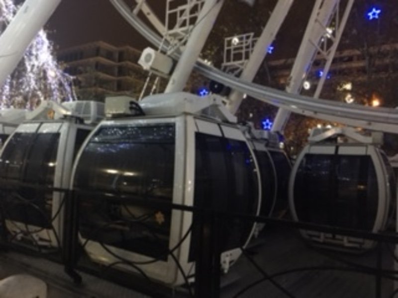 Βαγόνια τέλος: «Γυμνή» η ρόδα στο Σύνταγμα -Την αποσυναρμολόγησαν λόγω κακοκαιρίας [εικόνες] | iefimerida.gr 6