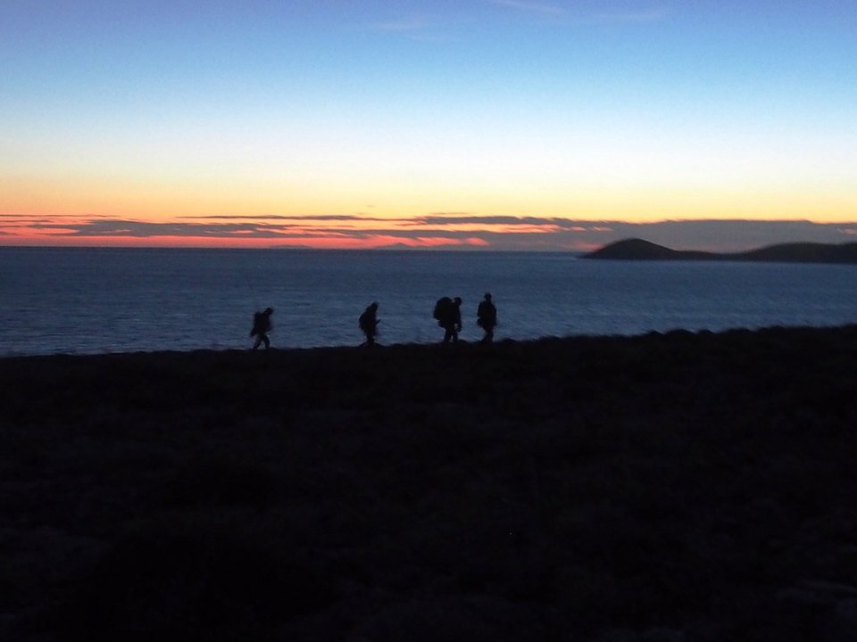 Ασκηση του Ελληνικού Στρατού εντυπωσιάζει: Φουσκωτά, αυτόματα, νυχτερινή όραση και απόβαση σε νησί [εικόνες]  | iefimerida.gr 6