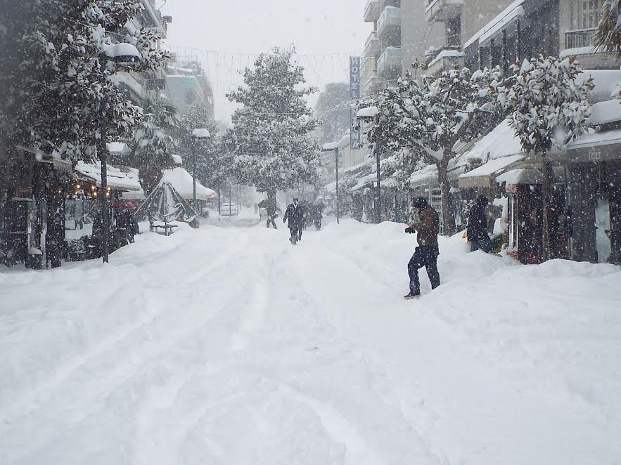 Ρωσία θυμίζουν τα Τρίκαλα -Σφοδρή χιονόπτωση, στο μισό μέτρο το χιόνι [εικόνες & βίντεο] | iefimerida.gr 9