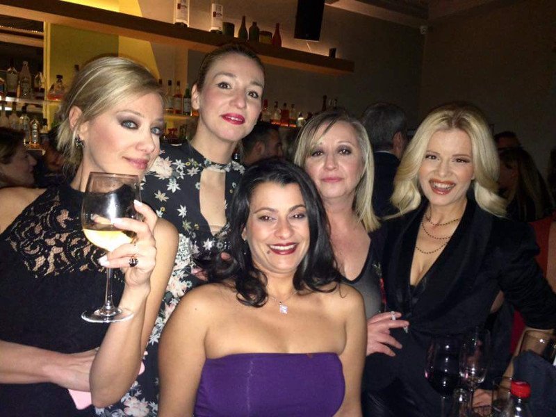 «Ξεφάντωσαν» οι δημοσιογράφοι του Alpha -Στο πάρτι του διευθυντή ειδήσεων [εικόνες] | iefimerida.gr 0