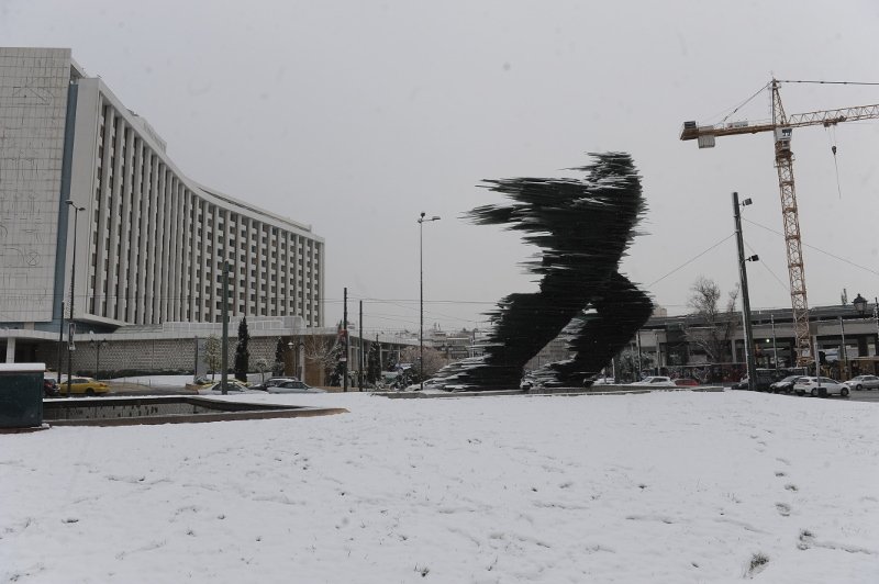 Η Αθήνα είναι πιο όμορφη χιονισμένη -Kαρέ από το κέντρο της πόλης [εικόνες] | iefimerida.gr 3