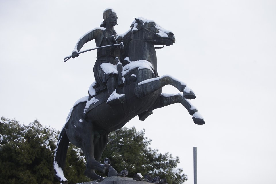 Η Αθήνα είναι πιο όμορφη χιονισμένη -Kαρέ από το κέντρο της πόλης [εικόνες] | iefimerida.gr 2