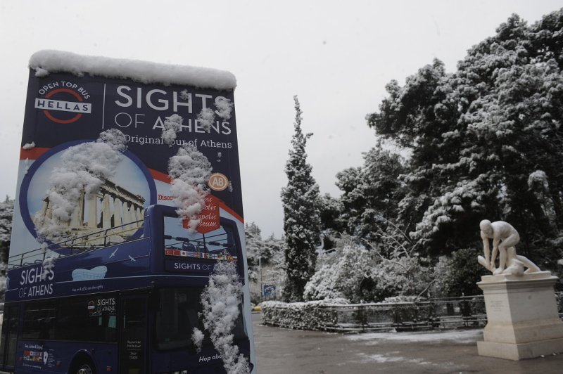 Η Αθήνα είναι πιο όμορφη χιονισμένη -Kαρέ από το κέντρο της πόλης [εικόνες] | iefimerida.gr 5