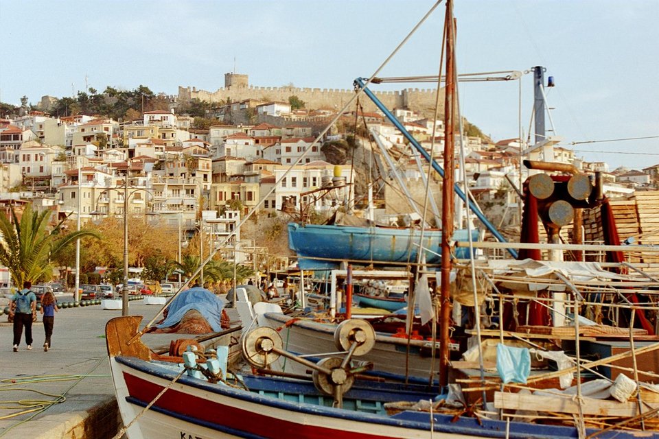 Οι ψαράδες της Καβάλας: Τα καΐκια από το Τσεσμέ, ο πόλεμος, η ατραξιόν [εικόνες] | iefimerida.gr 4