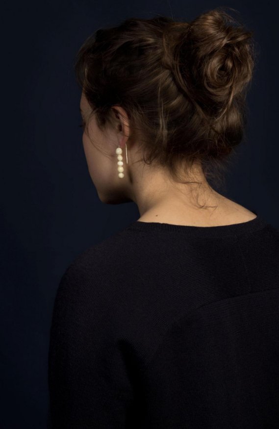 Κοσμήματα από ανθρώπινα δόντια -Θα τα φοράγατε; [εικόνες] | iefimerida.gr 2